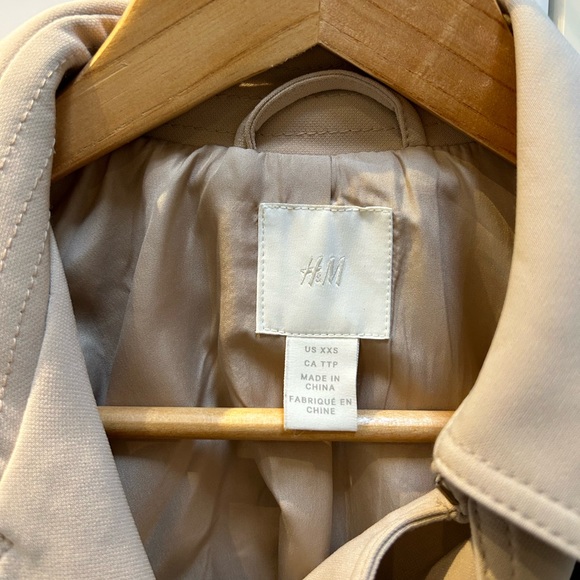 Trench coat - Picture 4 of 8